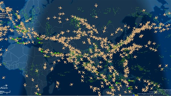 رصد حركة الطيران