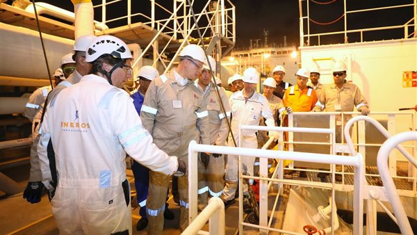 كريم بدوي وزير البترول