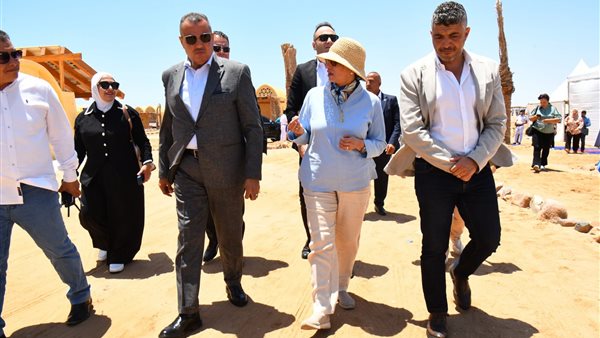 وزيرة البيئة