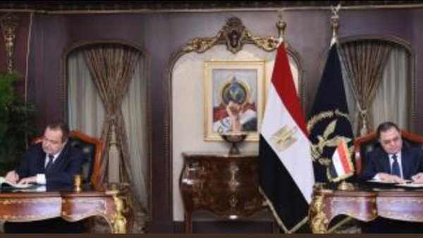 وزير الداخليه المصري