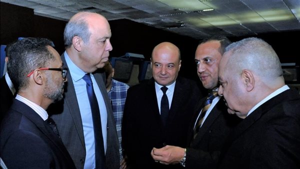 وزير الطيران المدني