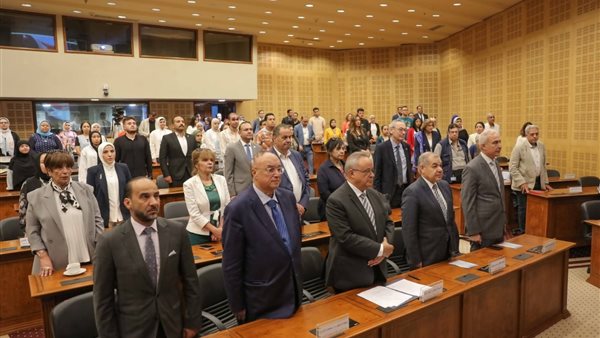 جانب من الندوة