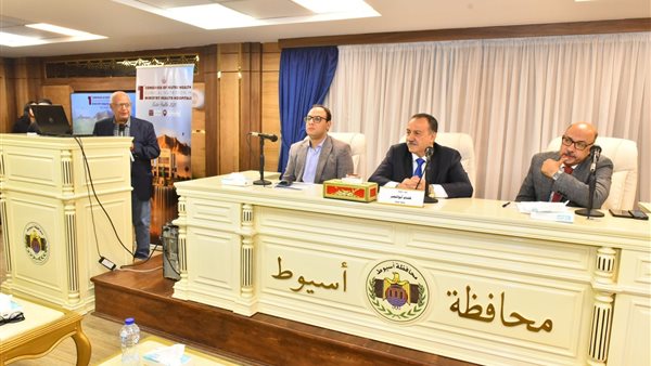 محافظ أسيوط