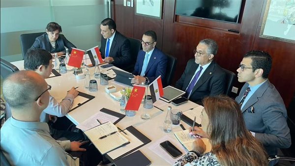 وزير الاستثمار خلال