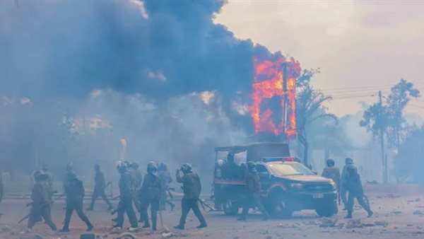 رجال الشرطة أثناء