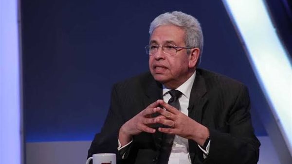 الدكتور عبدالمنعم