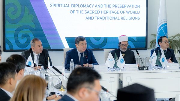 جانب من الندوة