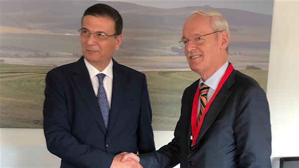  وزير الزراعة و وزير