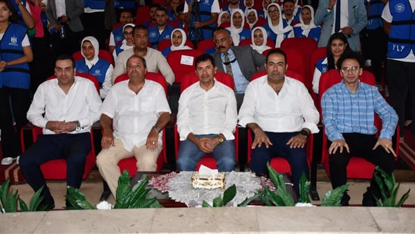 وزير الشباب والرياضه