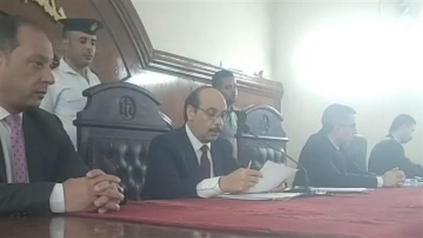 للمره الثانيه الحكم