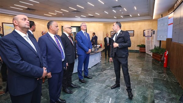 جانب من جولة وزير