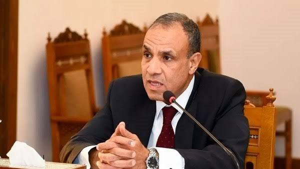 الدكتور بدر عبد العاطي