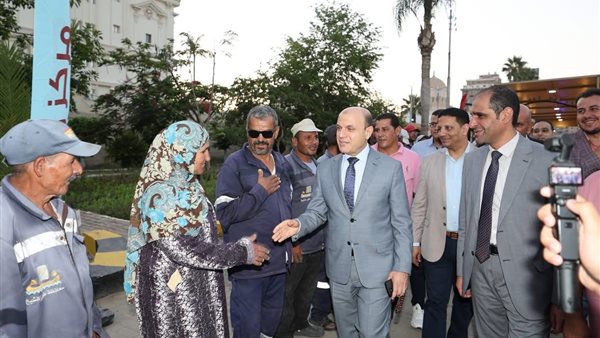 جانب من جولة المحافظ