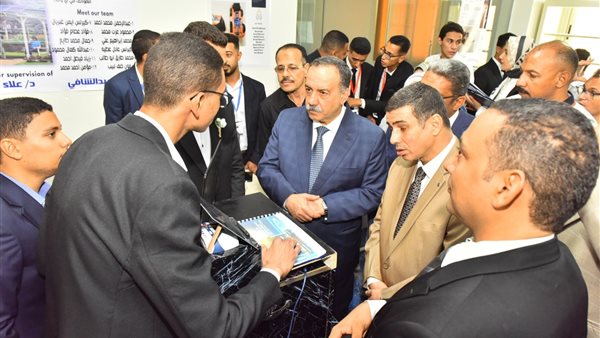 محافظ أسيوط