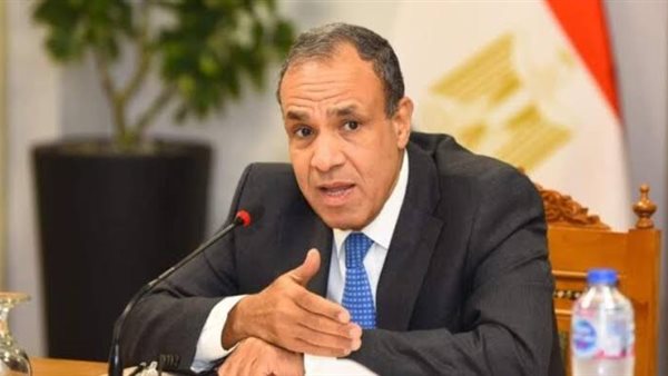 الدكتور بدر عبد العاطي