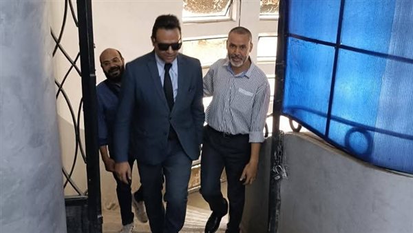 الدكتور دويدار خلال