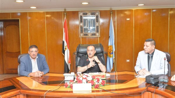 محافظ أسيوط اللواء