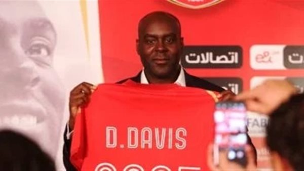  ديفيد ديفيز المدير