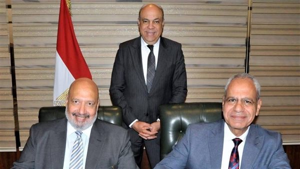 وزير الطيران المدني