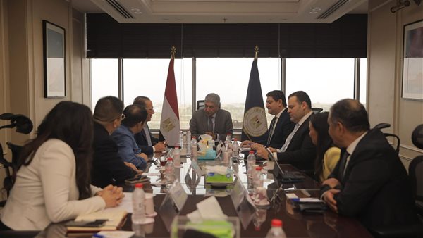 وزير السياحة ـ وفد