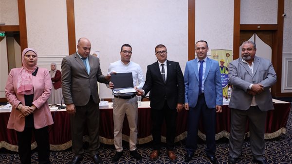 وزارة العمل