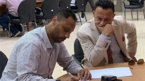 أحمد جوهر أول المتقدمين..