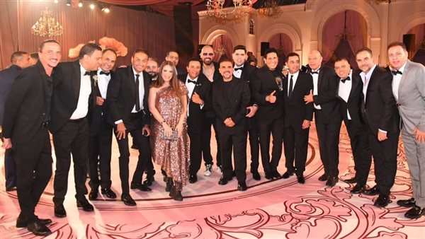 دنيا عبد العزيز 