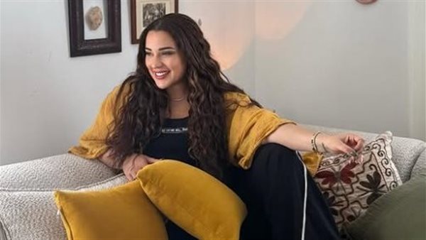 أسما شريف منير