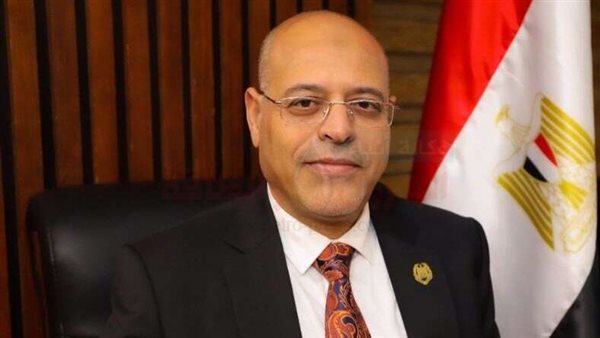  وزير العمل محمد