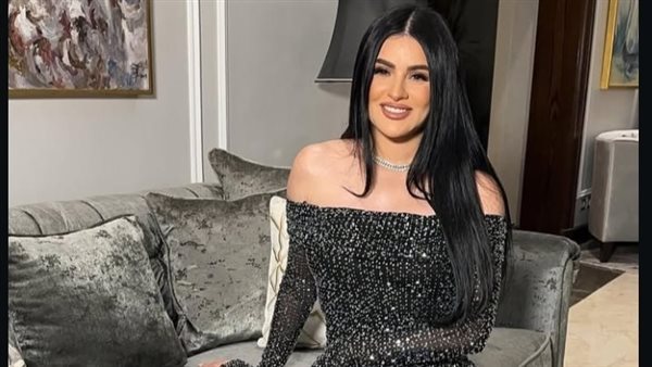 الفنانة نسرين إمام