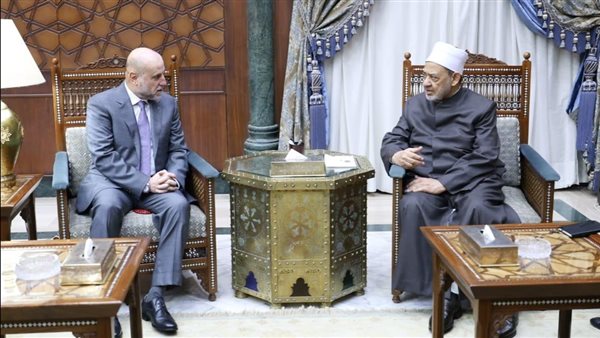 شيخ الأزهر يستقبل