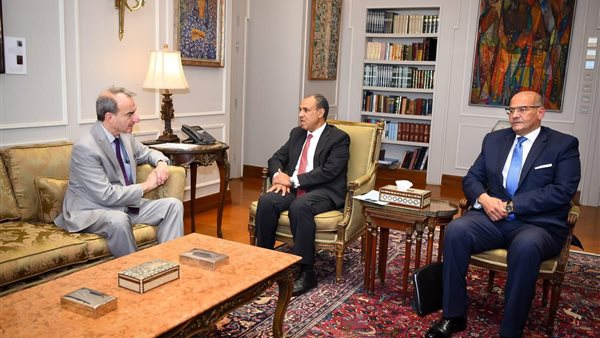 وزير الخارجية