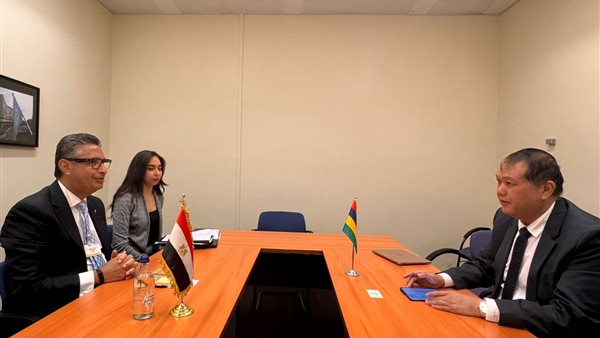  الدكتور شريف فاروق