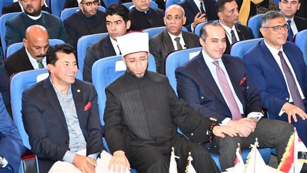 ر أشرف صبحي والدكتور