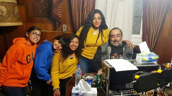 سامح عبد العزيز وعائلته