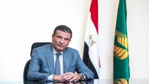  الدكتور علاء فاروق