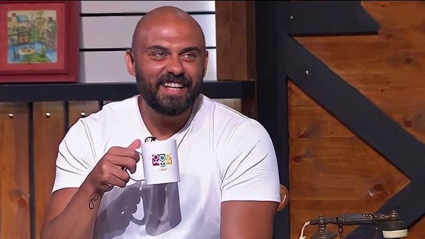 احمد صلاح حسني 