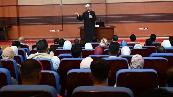 الدكتور أسامة فخري