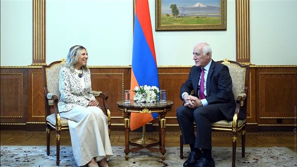 الرئيس الأرميني يستقبل