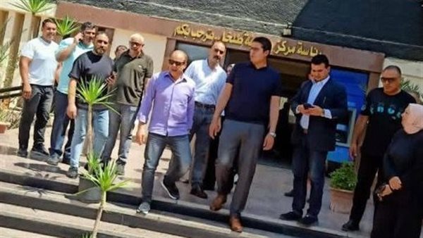  الدكتورأحمد العدل