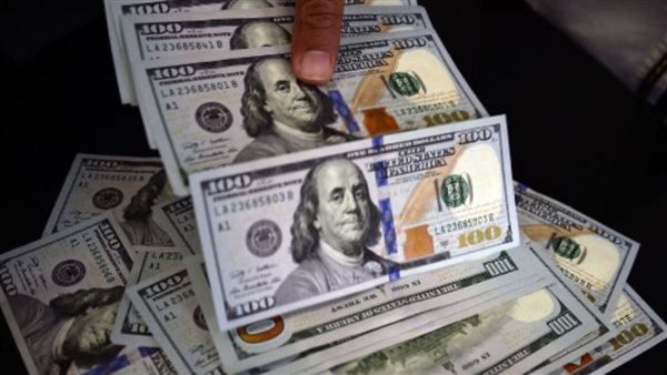 انخفاض سعر الدولار