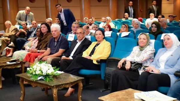 الدكتورة ياسمين فؤاد