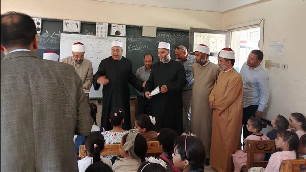 رئيس قطاع المعاهد