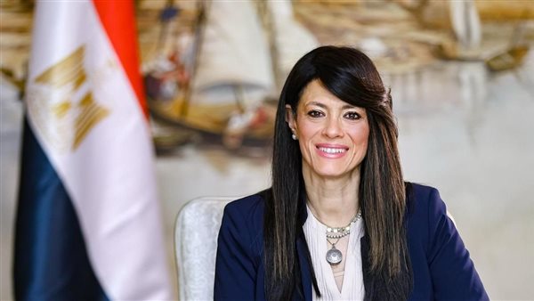  وزيرة التخطيط 