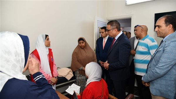  محافظ الفيوم  الدكتور