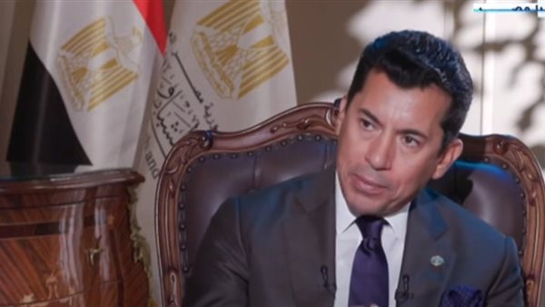 وزير الشباب والرياضة