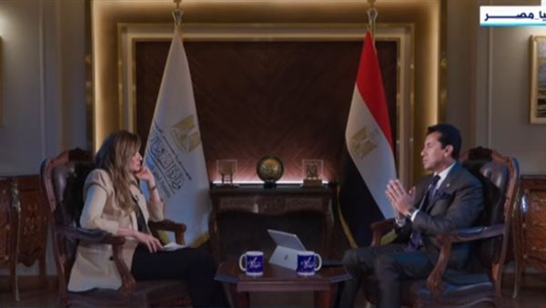 وزير الشباب والرياضة