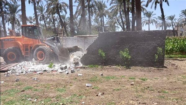 إزالة ٣٨ حالة تعدٍّ