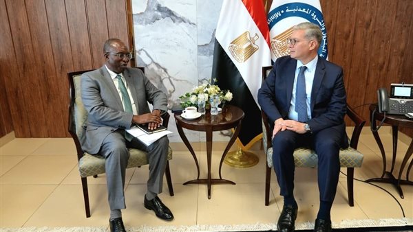 وزير البترول