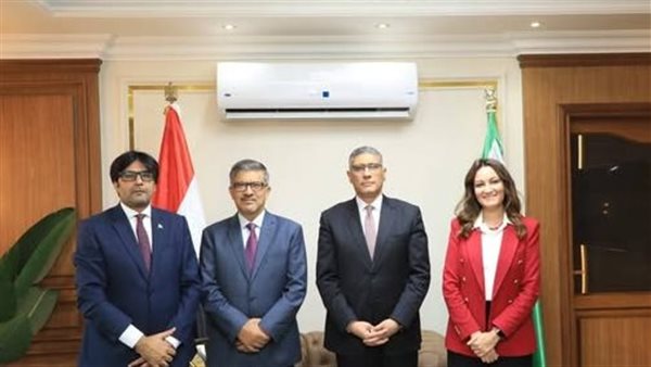 محافظ الجيزة ـ سفير